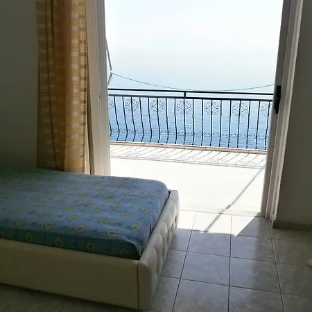 Odhisea Restaurant Κηπαρό