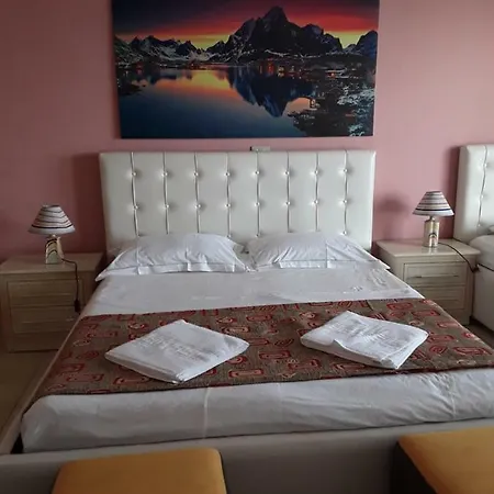 Apartament Odhisea Restaurant Qeparo