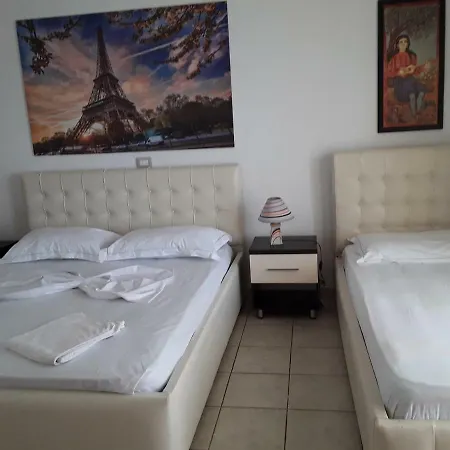 Odhisea Restaurant Κηπαρό