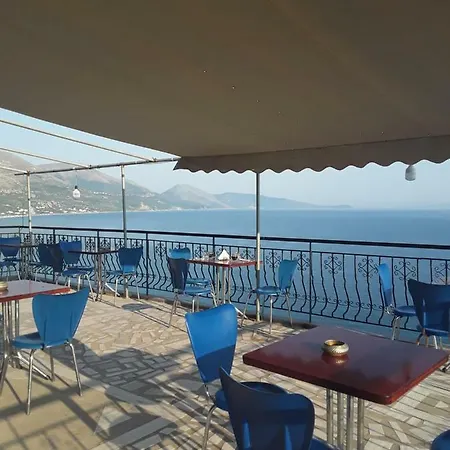 Apartament Odhisea Restaurant Qeparo