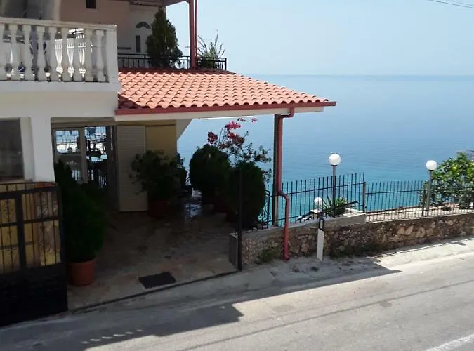 Odhisea Restaurant 아파트 *