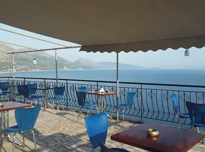 Apartment Odhisea Restaurant Qeparo