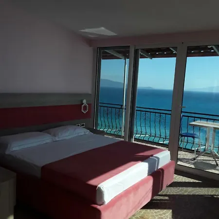 Odhisea Restaurant Apartamento